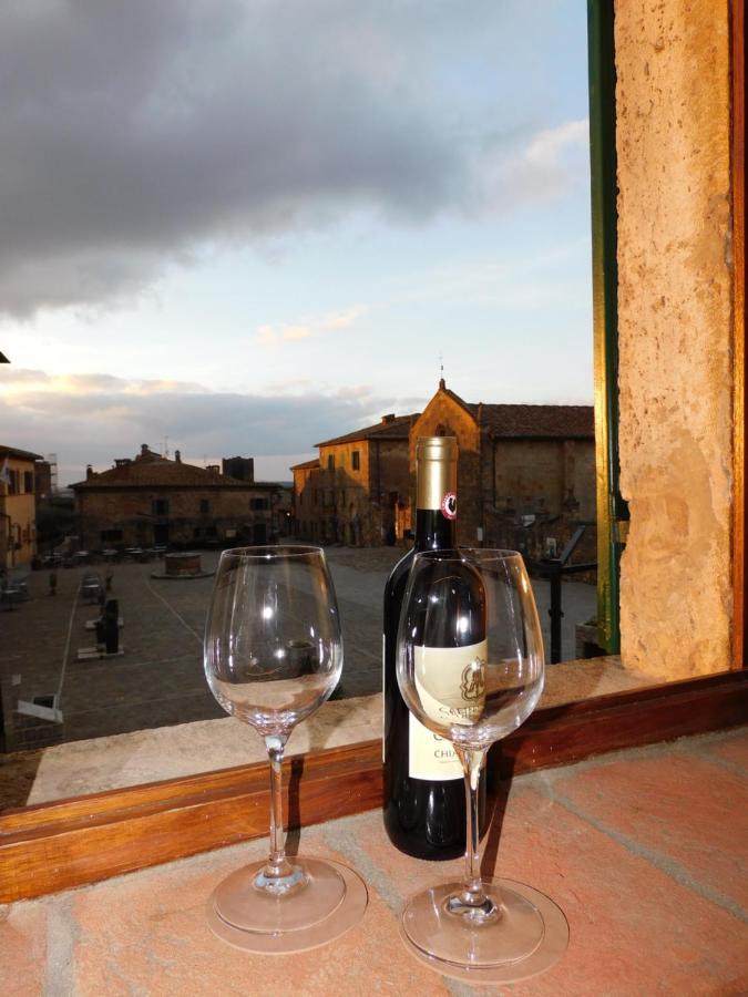 Sognare Nel Castello Hotel Monteriggioni Exterior photo